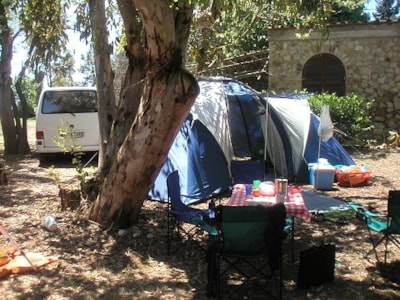 Pitch for small tent - igloo — 1