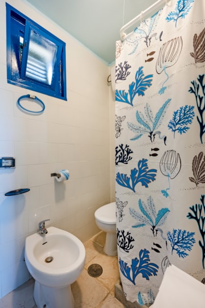 Bungalow Superior with air conditioning/heating, TV, hairdryer. — 8