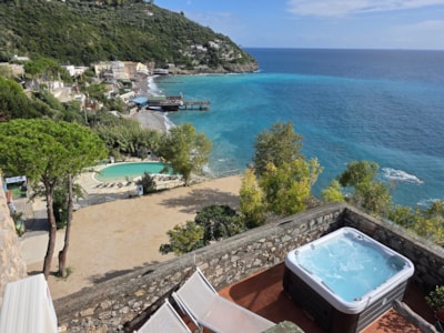 Grecale apartment   Turbolo Tower  on the top floor with a big terracce with private Jacuzzi — 1