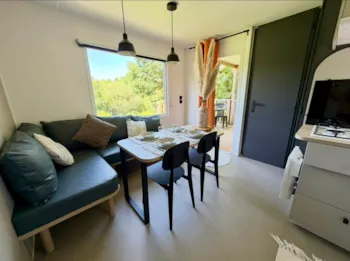 Accommodation - Loggia - 2 Bedrooms + Terrace - Camping Manoir de Penn Ar Ster