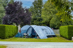 Kampeerplaats(en) - Standplaats + Auto - Camping La Pindière