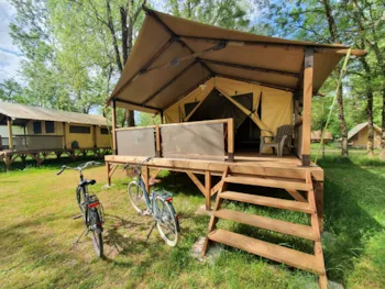 Mietunterkunft - Ecolodge  Auf Stelzen 32M² Mit Terrasse / 2 Zimmer - Ohne Sanitäranlagen - Camping Le Lidon