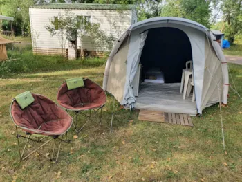 Mietunterkunft - Zeltplane "Prêt À Camper" - Camping Le Lidon