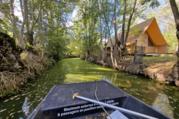 Mietunterkunft - Ecolodge 24M² Am Rande Des Wassers / 2 Zimmer - Ohne Sanitäranlagen - Camping Le Lidon