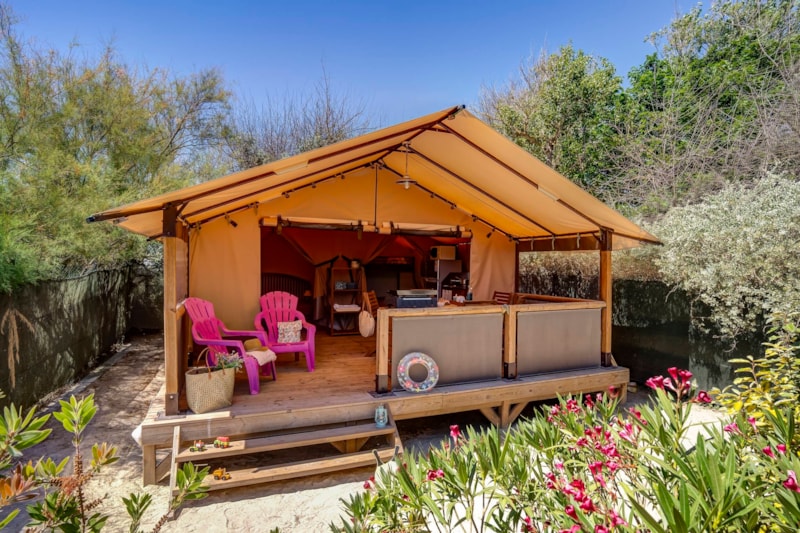 WALIBOU Lodge Confort, about 30m², on stilts, 2 rooms