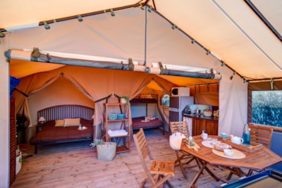 WALIBOU Lodge Confort, about 30m², on stilts, 2 rooms — 5