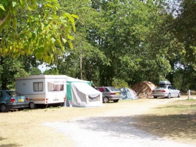 Pitch + tent + 1 car