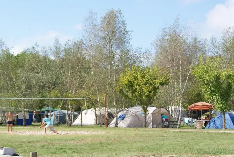 Emplacement + Tente + 1 Voiture