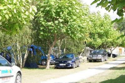 Pitch + tent + 1 car