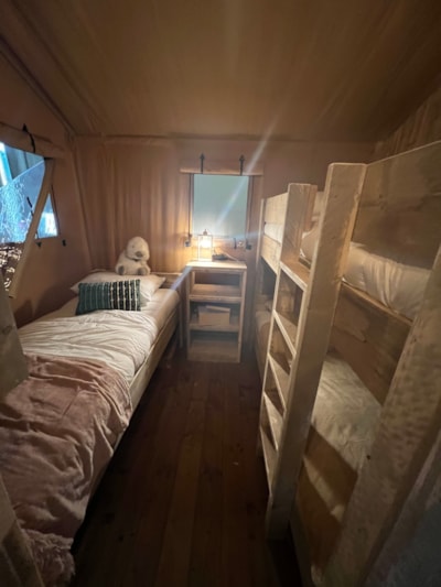 Lodge Woody 38