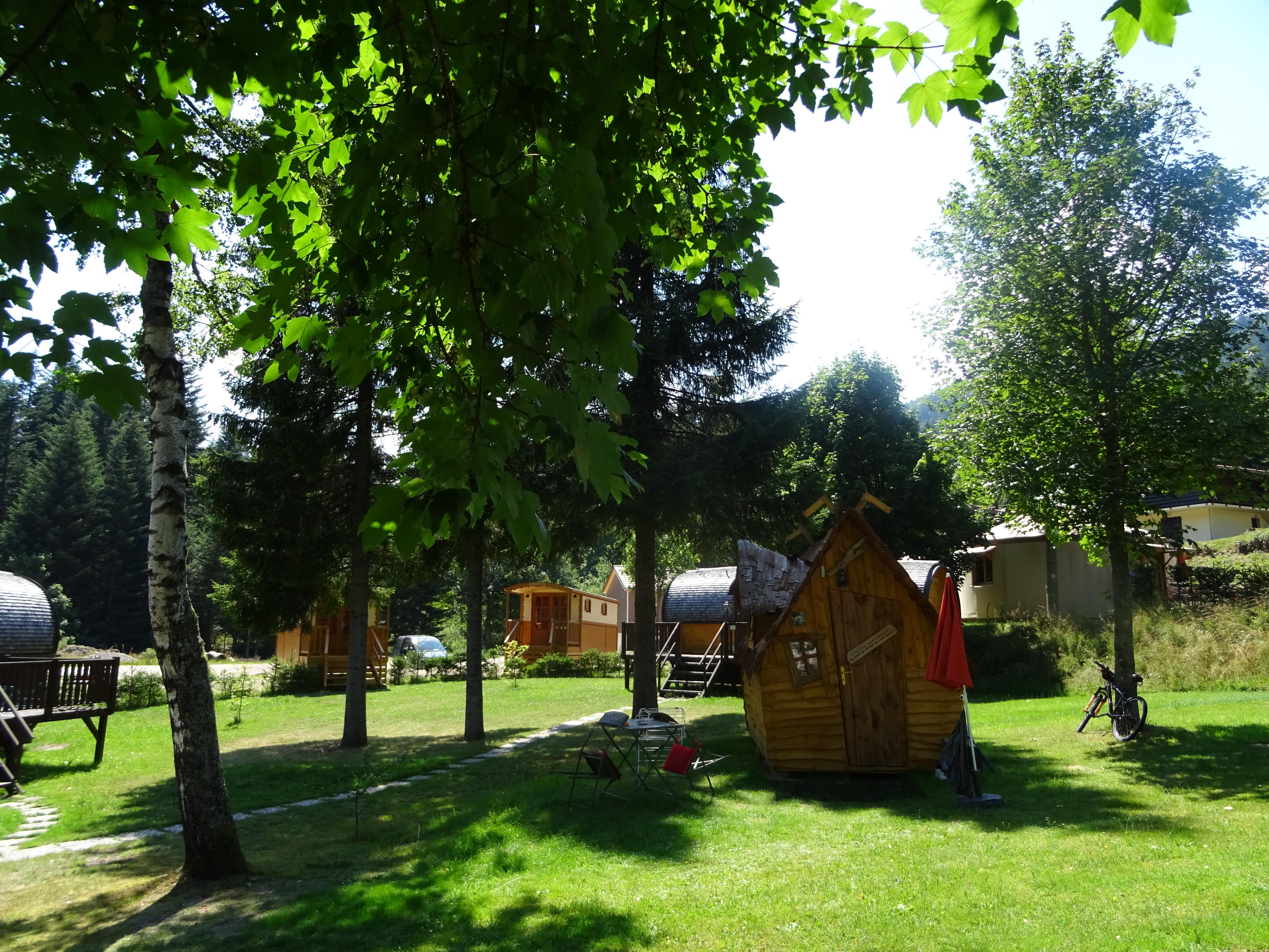 Location - Hutte De Boblâ L'esprit De La Forêt - 7M² - Camping de Belle Hutte