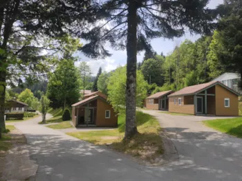 Mietunterkunft - Chalet 30M² 2 Schlafzimmer - Camping de Belle Hutte 