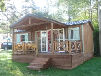 Mietunterkunft - Holzhütte Jura - Seeblick - Capfun - Camping La Pergola