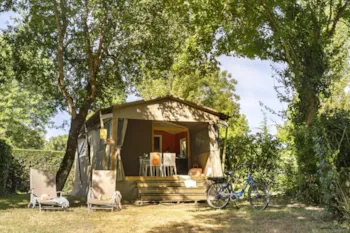 Mietunterkunft - Lodge Safari 2 Schlafzimmer *** - Camping Sandaya Séquoia Parc