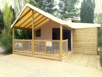 Mietunterkunft - Lodge Sahari Standard 21M²  - 2 Zimmers (Mit Bad) + Überdachte Terrasse - Flower Camping Les Verguettes