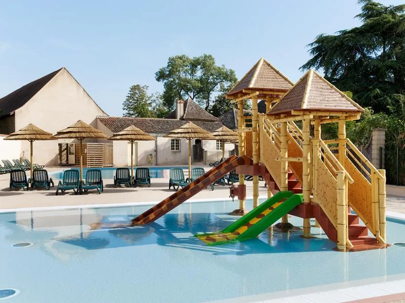 Castel Camping Château de L'Epervière