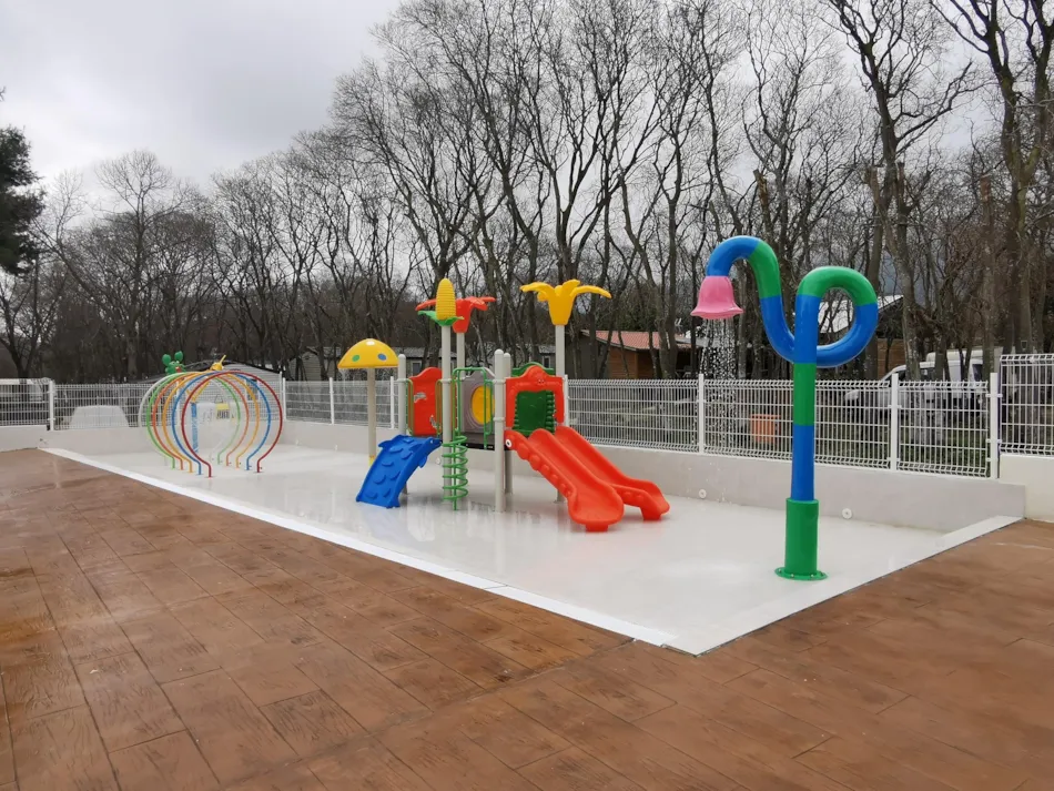 Camping Les Micocouliers