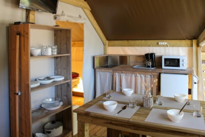 Tent ECOLODGE 21m² - 2 bedrooms - without toilet blocks (2019) semi covered wooden terrace