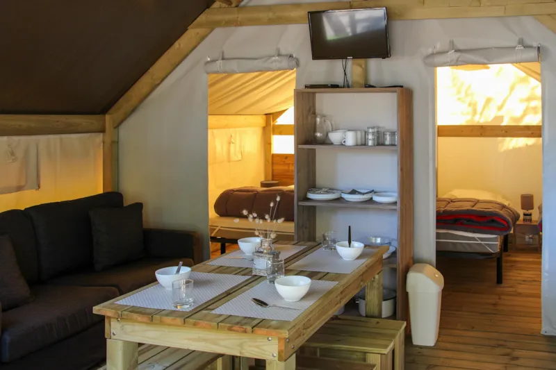 Tente Ecolodge 21M² - 2 Chambres Avec Petite Terrasse En Bois Semi Couverte