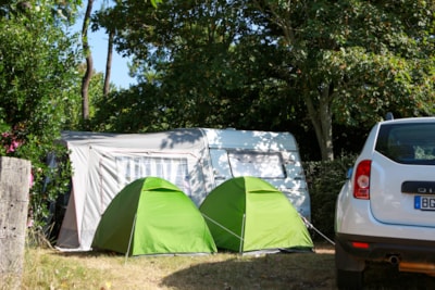 Package: Pitch + 2 people + 1 Car + Electricity 10A