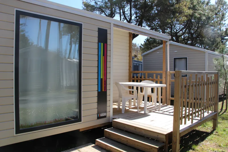 Mobil-Home Malaga 27M² - 2 Chambres Avec Terrasse Bois Semi Couverte.