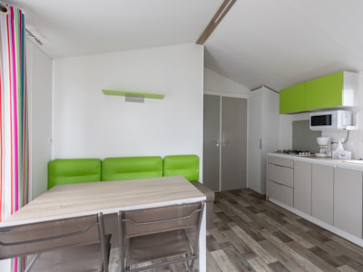 Mobil-home MALAGA 27m² - 2 bedrooms (2016-2017) semi covered wooden terrace