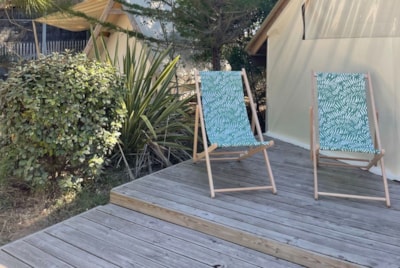 Tent ECOLODGE 21m² - 2 bedrooms - without toilet blocks (2019) semi covered wooden terrace