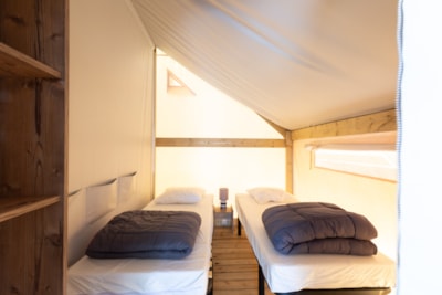 Tent ECOLODGE 21m² - 2 bedrooms - without toilet blocks (2019) semi covered wooden terrace