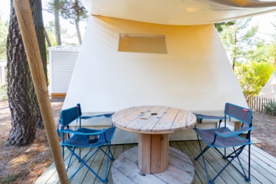 Trekking Tent : 1 night (1 double bed for 2 people)