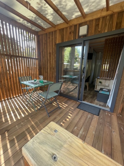 Chalet CAJOU équipé tout confort avec terrasse en bois 1 chambre - année 2025
