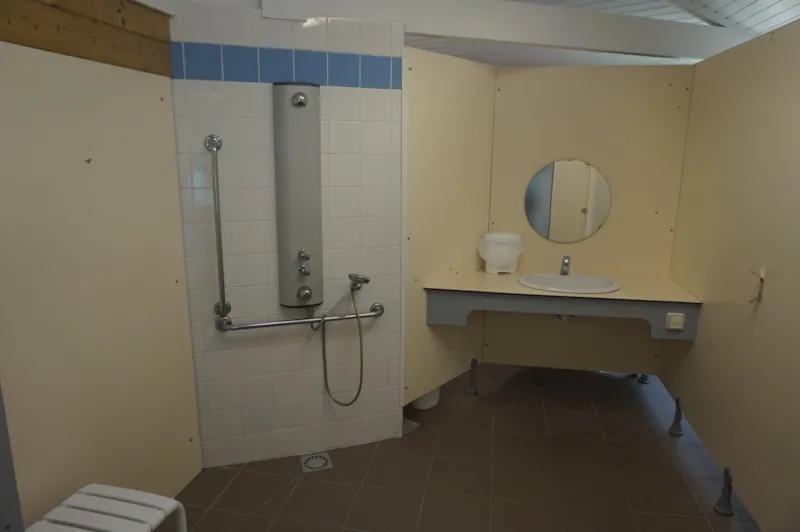 Emplacement Avec Électricité À La Nuitée