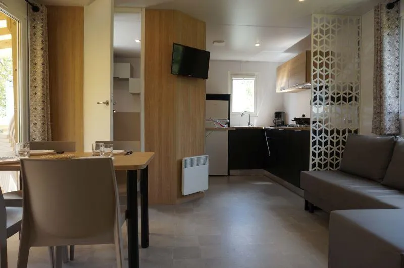 C- Mobil-Home Caraïbes - 2 Chambres