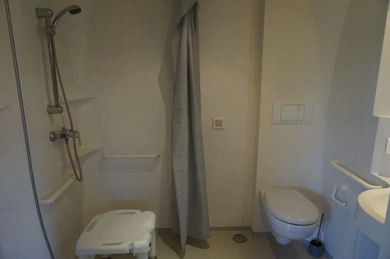 C- Mobil-Home Helios - Pmr - 2 Chambres 32M² Avec Terrasse Couverte