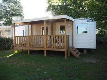 Mietunterkunft - Mobilheim Caraïbes Mit Klimaanlage 2 Zimmer - Chadotel Le Domaine de Beaulieu