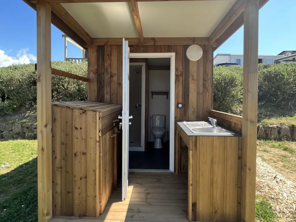 Emplacement - Emplacement Avec Sanitaire Individuel - Chadotel Le Domaine de Beaulieu