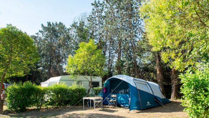 Emplacement Tente, Caravane Ou Camping Car