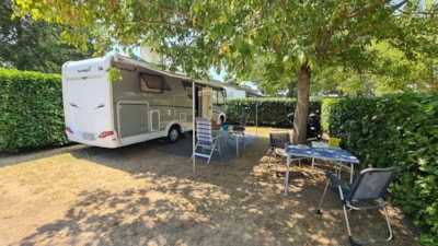 Pitches for tents, caravans or motorhomes — 6