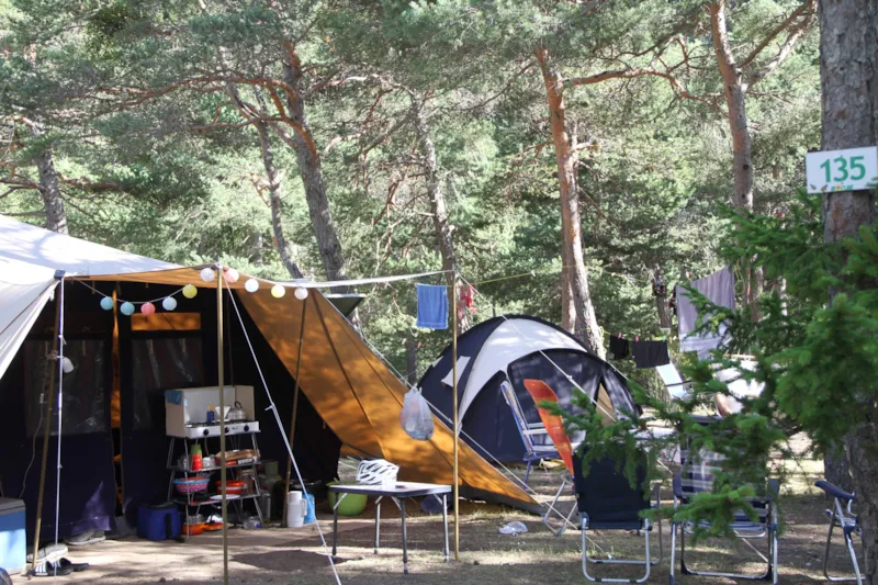 Forfait : Emplacement + 1 Voiture + Tente Ou Caravane