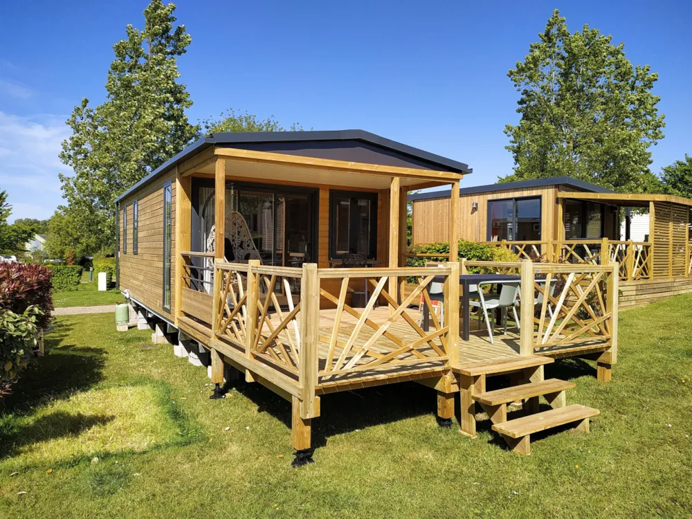 Mietunterkunft - Mobilheim Living Sunêlia Luxe 2 Zimmer - Camping Sunêlia L'Aiguille Creuse