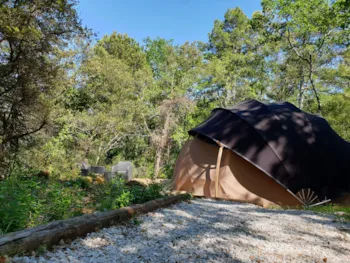 Mietunterkunft - Bulle Indian 4 Personnes - Camping de Graniers