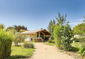 Mietunterkunft - Zelt Lodge 22 M² (2 Schlafzimmer) - Camping Paradis La Grand'Métairie****