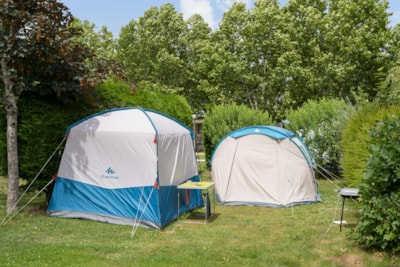Comfort Package (1 tent, caravan or motor home / 1 car / electricity 10A)