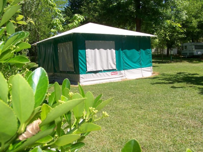 Bungalow Toilé - Utilisation Des Sanitaires Du Camping
