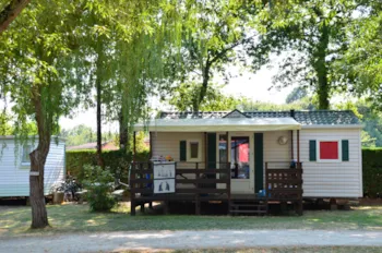 Location - Mobilhome Loft Avec Terrasse Couverte Et Climatisation (4 Adultes Maxi) - 2 Chambres. - Camping les PEUPLIERS