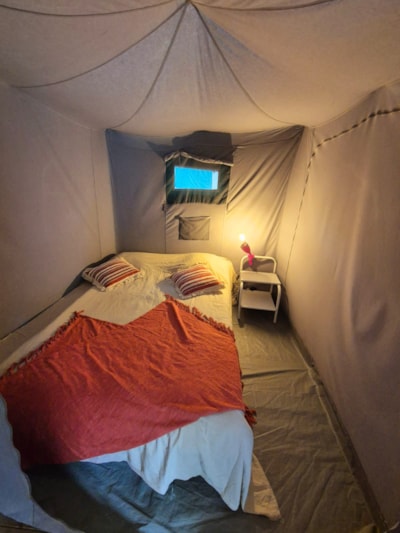 Canvas bungalow