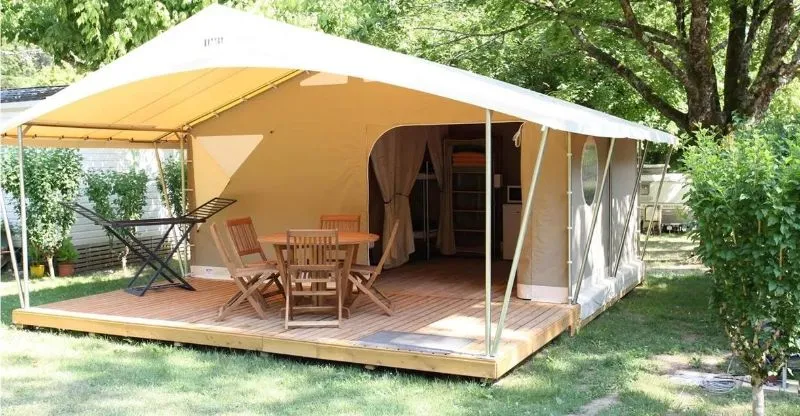 Lodge Toilé Avec Terrasse Couverte - Utilisation Des Sanitaires Du Camping - (4 Adultes Maxi)