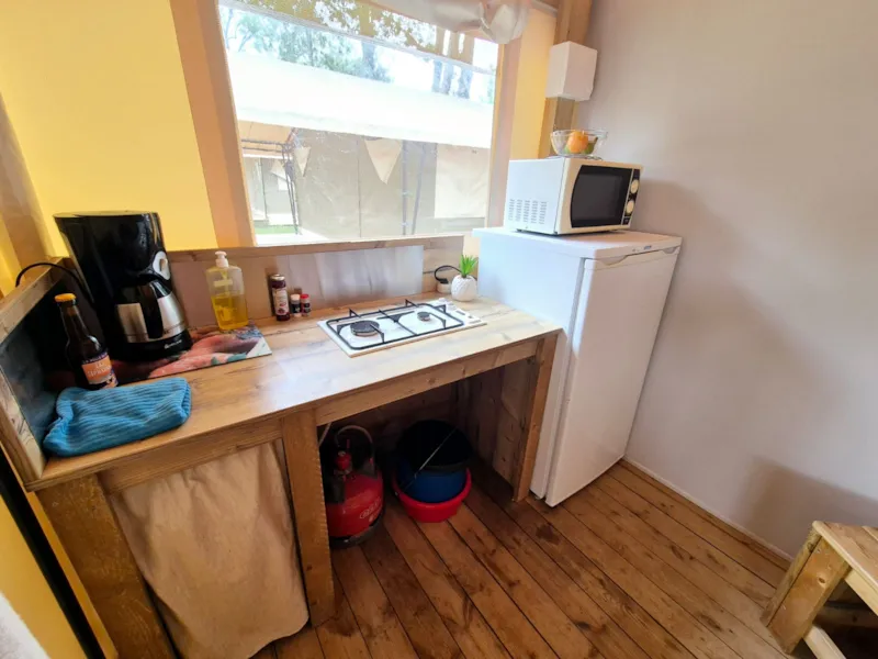Lodge Toilé Avec Terrasse Couverte - Utilisation Des Sanitaires Du Camping - (4 Adultes Maxi)