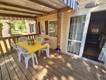 Location - Mobilhome Famille Avec Terrasse Couverte - 3 Chambres. - Camping les PEUPLIERS