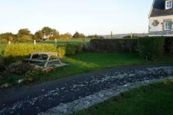 Stellplatz - Forfait Randonneur :1 Ou 2 Personnes + 1 Tente + Électricité - CAMPING BELLEVUE MER