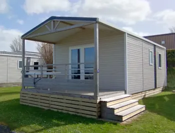 Mietunterkunft - Mobilheim Catamaran 25M² Halbbedeckte Terrasse - CAMPING BELLEVUE MER